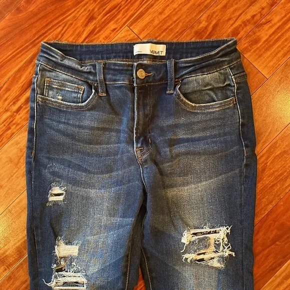 Vervet High Waisted Jeans - Picture 4 of 10